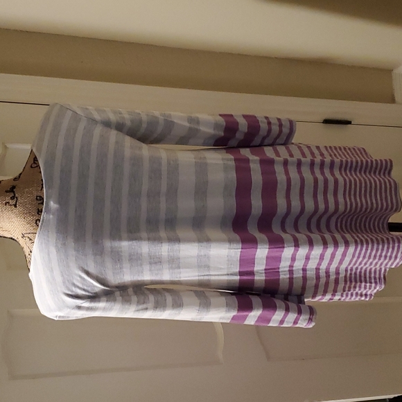 Nurture pullover top. Size S - Picture 4 of 7